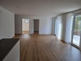 Foto - 4 Zimmer Terrassenwohnung zur Miete in Thüngersheim