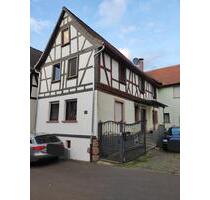 Altbau zu vermieten - 1.300,00&nbsp;EUR Kaltmiete, ca.&nbsp; 150,00&nbsp;m&sup2; in Florstadt (PLZ: 61197)