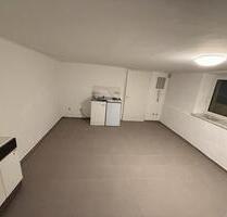 Kleine Kellerwohnung 37,5 m2 1 Zi. + Wohnküche und Bad - Bamberg Bamberg-Ost Kleine Kellerwohnung 37,5 m2 1 Zi. + Wohnküche und Bad - Bamberg Bamberg-Ost