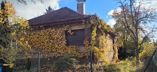 Foto - EFH freistehend sanierungsbedürftig mit viel Potenzial