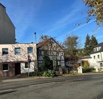 12-Zimmer-Haus mit Garten in Hagen (Renovierungsbedürftig)