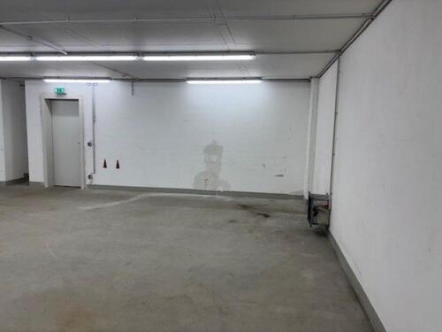 Foto - Tiefgaragenstellplätze KFZMotorad in zentraler Lage
