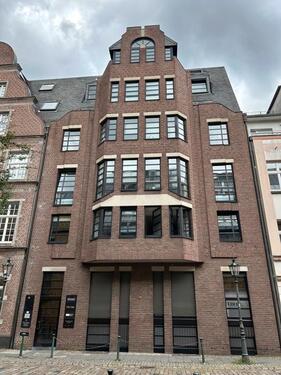 Foto - Sehr seltene Gelegenheit. Repräsentative Büroräume am Rande der Altstadt in historischem Ambiente.