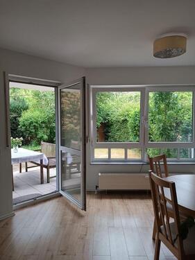 Foto - Wunderschöne 2 Zi. Wohnung mit eigenem Garten und TG Stellplatz