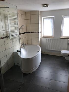 Foto - Ca. 70qm Erdgeschosswohnung m. Einbauküche ab 1.3. oder früher