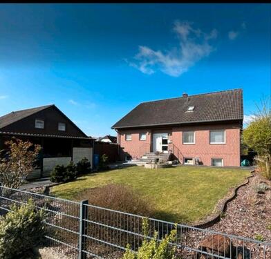 Foto - Helle 3-Zimmerwohnung im Obergeschoss eines Zweifamilienhauses in