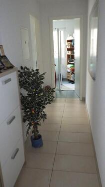 Foto - Freundliche, neuwertige 3-Zi ET-Wohnung mit gehobener Ausstattung