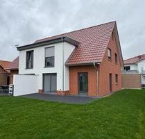 Doppelhaushälfte in Wietzen zu Verkaufen. Neubau