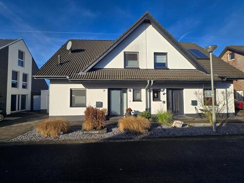 Foto - 5.5 Zimmer Doppelhaushälfte zum Kaufen in Emmerich am Rhein