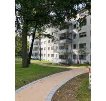 Modernisierte 3 Zimmerwohnung mit Balkon - Frankfurt am Main Mitte-Nord