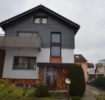 Helle 2,5 Zimmer-Hochparterrewohnung in sehr ruhiger Lage - Oberursel (Taunus)