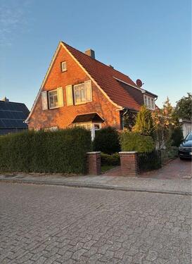 Foto - Schönes Einfamilienhaus mit großem Garten und zentraler Lage