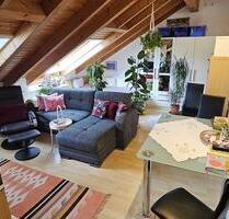 Aalen: Lichtdurchflutete 2 Zimmer-Wohnung mit Dachterasse - Waldstetten