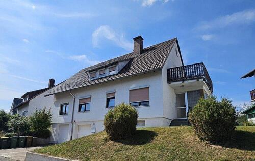 Foto - Zweifamilienhaus mit Garten in Grebenstein – provisionsfrei!