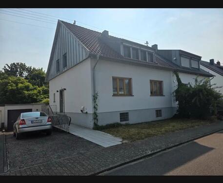 Foto - Doppelhaushälfte mit Garage in ruhiger Familienlage