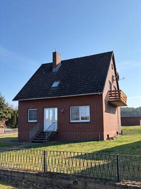 Foto - Freistehendes Einfamilienhaus, komplett renoviert