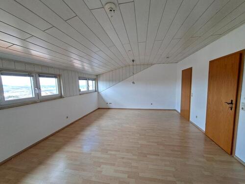 Foto - 3-Zimmer-Dachgeschosswohnung mit Fernblick in Sinsheim-Steinsfurt