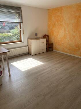 Foto - 1-Zimmerwohnung, möbliert, Bad, Dusche, sep. Eingang