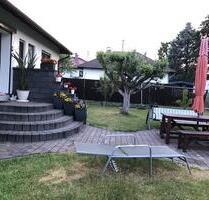 Freistehendes Einfamilienhaus mit großem Garten - Hundsangen