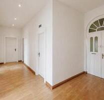 Renovierte Altbauwohnung mit Charme in zentraler Lage - Würzburg Dürrbachau