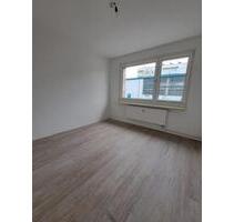 Nachmieter 3 Raum-Wohnung - 455,00 EUR Kaltmiete, in Neubrandenburg (PLZ: 17034) Datzeberg