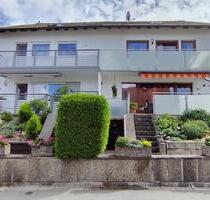 Top-sanierte Doppelhaushälfte in Goldkronach Nemmersdorf