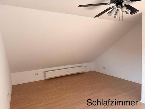 Foto - 3 Zimmer Dachgeschoßwohnung zur Miete in Neuhof