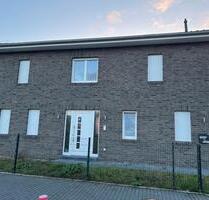 Haus zur Miete - 2.500,00&nbsp;EUR Kaltmiete, ca.&nbsp; 180,00&nbsp;m&sup2; in Brokstedt (PLZ: 24616)