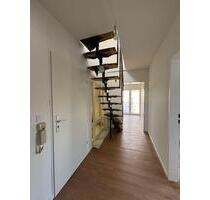 Schöne 5-Zimmer-Maisonettewohnung mit Balkon - Oberursel (Taunus)