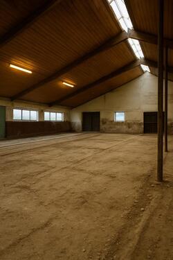 Foto - Stellplatz WoMo Autos Motorräder