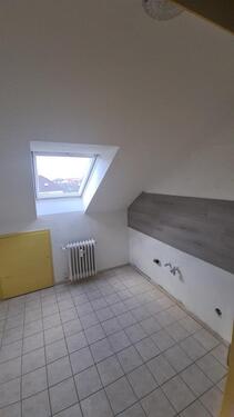Foto - Helle Mietwohnung Dachgeschoss 3,5 Zimmer ab Januar 2026