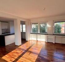 Neu renovierte 3-Zimmer-Wohnung in Rüttenscheid, Top-Lage, EBK - Essen Stadtbezirk II