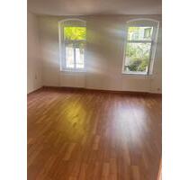Tolle 3 Raum Wohnung - 400,00&nbsp;EUR Kaltmiete, ca.&nbsp; 78,00&nbsp;m&sup2; in Hohenstein-Ernstthal (PLZ: 09337)
