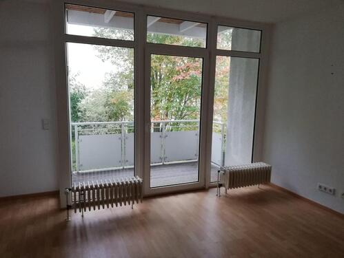 Foto - 3-Zimmer-Wohnung mit Balkon - 429,00&nbsp;EUR Kaltmiete, ca.&nbsp; 75,30&nbsp;m&sup2;