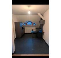 2 Raum Dachgeschoss Maisonette Wohnung in Zwickau - Altenburg