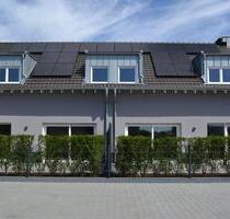 Wohnhäuser auf historischem Vierkanthof - Mönchengladbach West