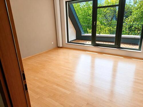 Foto - Attraktive Dachgeschosswohnung - 180.000,00&nbsp;EUR Kaufpreis, ca.&nbsp; 53,00&nbsp;m&sup2;