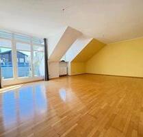 Gepflegte 2 Zim -Mansardenwohnung 68 m² 175 000€ Provisionsfrei! - Vilshofen an der Donau