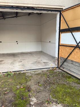 Foto - Garage Groß - 10,00&nbsp;EUR Miete,
