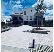 Neuwertige 2-Zi Whg mit moderner Küche und E-Mobilitäts-Vorrüstun - Poing