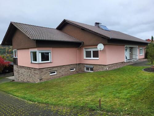 Foto - Haus mit Burgblick - 340.000,00&nbsp;EUR Kaufpreis, ca.&nbsp; 265,00&nbsp;m&sup2;