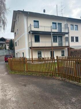 Foto - Wohnung 90 cm 3 Zimmer Wohnung - 1.150,00&nbsp;EUR Kaltmiete, ca.&nbsp; 92,00&nbsp;m&sup2;