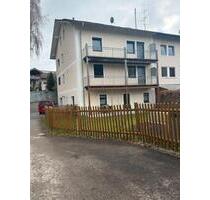 Wohnung 90 cm 3 Zimmer Wohnung - 1.150,00&nbsp;EUR Kaltmiete, ca.&nbsp; 92,00&nbsp;m&sup2; in Vogtareuth (PLZ: 83569)