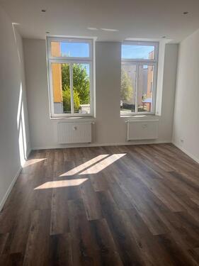Foto - Neu sanierte 3 Raum Wohnung - 560,00&nbsp;EUR Kaltmiete, ca.&nbsp; 79,00&nbsp;m&sup2;