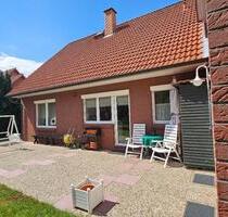 Freistehendes Einfamilienhaus mit großem Grundstück in Hamburg