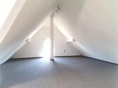 Foto - Dachgeschoßwohnung in Oberlungwitz zur Miete