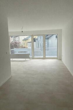 Foto - 1 Zimmer Wohnung mit Balkon frisch renoviert!! Neu!!