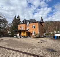 INVEST: MFH mit 7 WE + weitere MFH aus Portfolio - Hellenthal