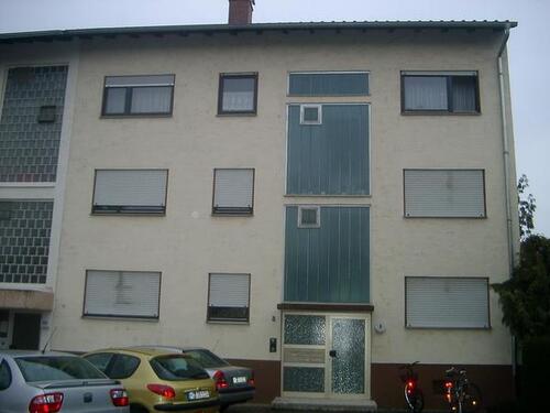 Foto - 2,5 ZKB Dachgeschosswohnung in Oftersheim.