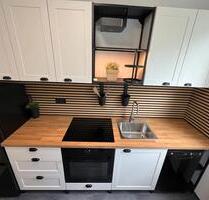 Schöne und helle 2-Zimmer-Wohnung mit neuer Einbauküche in Hilden